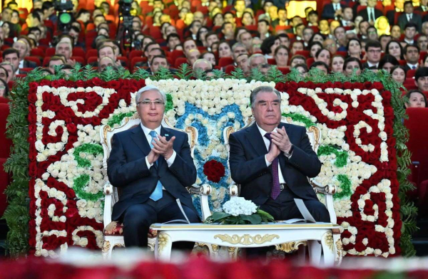 Токаев поздравил Рахмона с Днем независимости Таджикистана