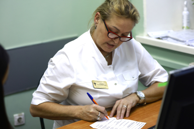 Вакцину от колоректального рака начали создавать для первых пациентов в России