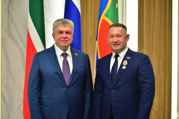 Двух депутатов Горсовета Челнов наградили медалями Минобороны РФ
