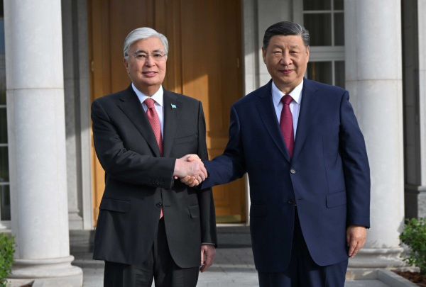Состоялась дружественная встреча президента Казахстана и председателя КНР в формате ужина