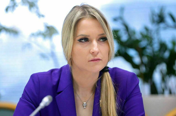 Лантратова: Белоруссия защищает россиян от притязаний