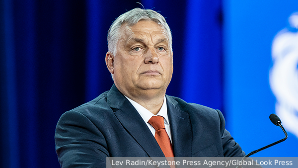 Зеленский прибыл в Саудовскую Аравию