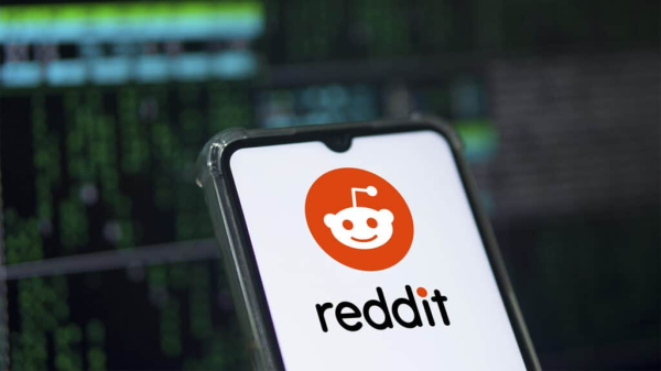 Акции Reddit выросли еще на 30% после запуска опционов