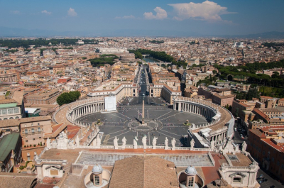 Тысячи человек в Риме вышли на марш No Kings против политики США и Израиля