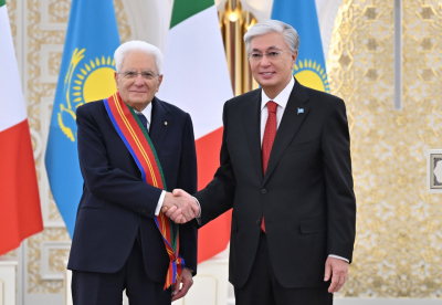 Глава государства наградил Серджо Маттареллу орденом «Достық» I степени