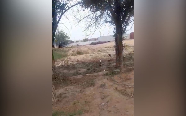 Житель Доссора жалуется на стройку возле дома