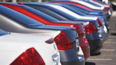 Продажи новых автомобилей сильно снизились в Казахстане