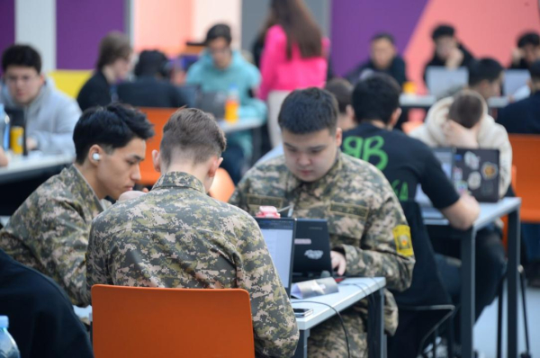 В Astana IT University проведено состязание по кибербезопасности