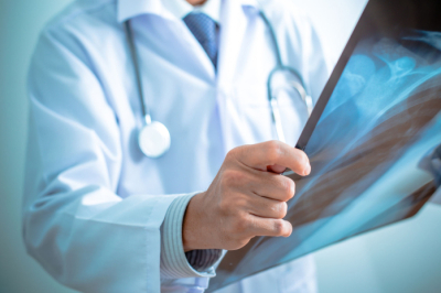 На четыре миллиона тенге обманул врач-мошенник жителей Астаны