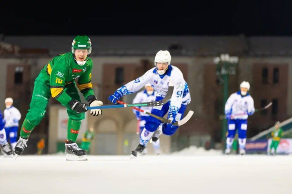 Разгром в Казани: &laquo;Ак Барс-Динамо&raquo; пропустил 12 мячей в матче с &laquo;Водником&raquo;