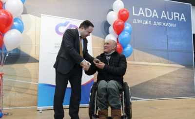 Пострадавшим на производстве жителям Татарстана передали 31 новую &laquo;Ладу&raquo;