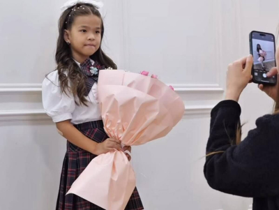 &quot;Папа гордился бы тобой&quot;: дочь героя-пожарного Забикулина пошла в первый класс