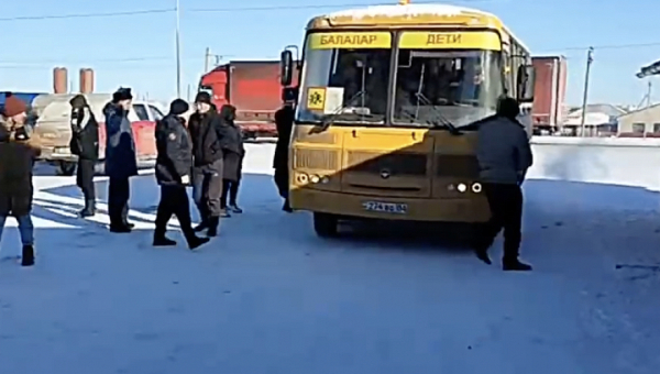 Спасатели Актюбинской области эвакуировали граждан Кыргызстана