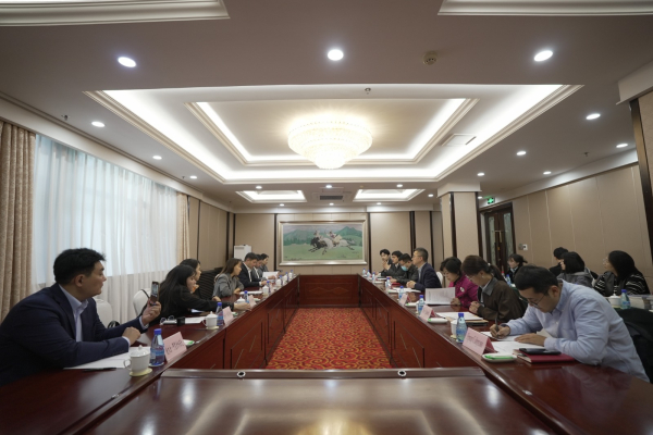 Медиа Синьцзяна: когда один регион говорит на шести языках