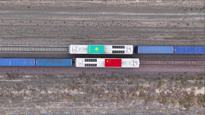 Токаев запустил вторые пути железной дороги Достык — Мойынты