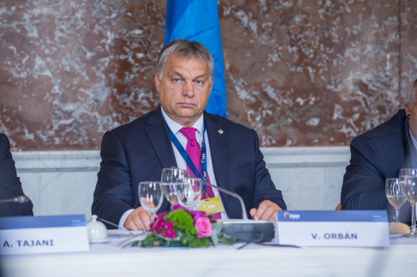 Орбан: Венгрия остановит транзит важных для Киева поставок до запуска &laquo;Дружбы&raquo;