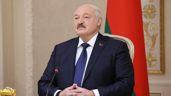 Лукашенко обратился к посланнику Трампа с просьбой по переговорам