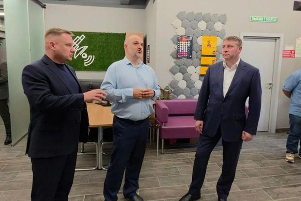 &laquo;Цифровой щит&raquo; Белгородчины: 6,5 тысяч машин скорой, МЧС и полиции работают на защищённых каналах без интернета
