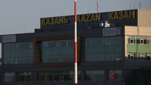 В аэропорту Казани таможенники изъяли у пассажира 63 килограмма запчастей 24/04/2026 &ndash; Новости