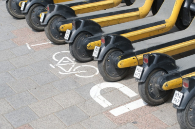 3 погибших и 385 пострадавших: число жертв ДТП с электросамокатами выросло