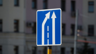 В Казани приступили к обновлению дорожной разметки и велополос 14/04/2026 – Новости