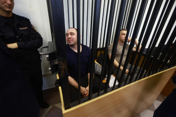 Адвокаты продолжают изводить потерпевшего по делу экс-начотдела СКР