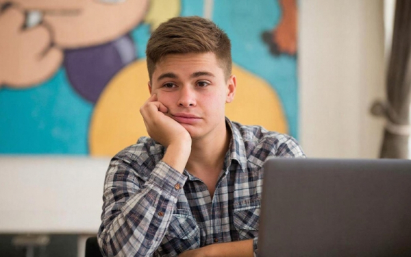 Алименты на детей старше 18 лет: что говорит закон