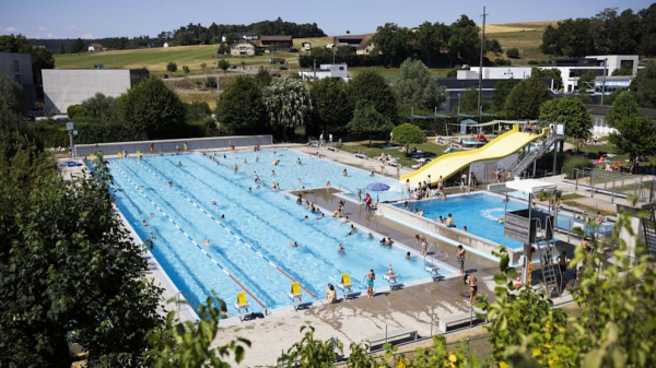 В Швейцарии запретили вход в бассейн иностранцам: это вызвало рост прибыли