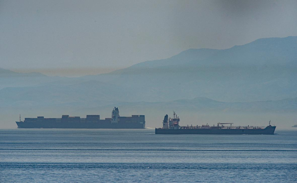 Индия задержала три танкера, связанных с теневым флотом Ирана