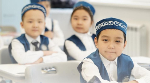 Дети — треть населения Казахстана: госполитика усиливает защиту детства