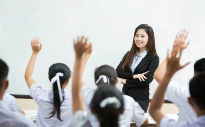 Более 10 тысяч молодых педагогов трудоустроены в Казахстане