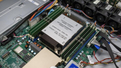 Акции Supermicro рухнули на 33% после отставки аудитора из-за проблем с отчетом