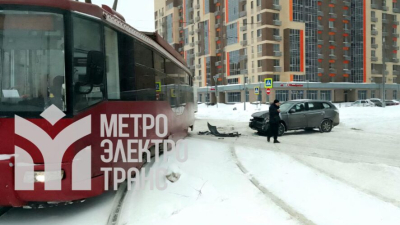 Из-за ДТП с иномаркой в Казани временно не ходят трамваи 29/01/2026 &ndash; Новости