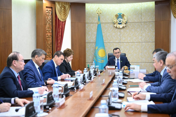 Маулен Ашимбаев: Государство не оставит казахстанцев наедине с бедой