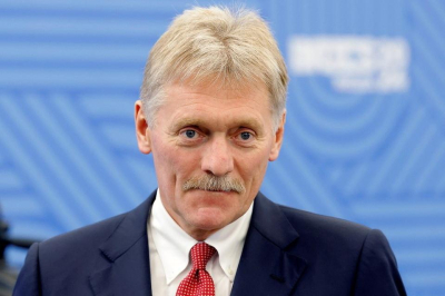 &laquo;Говорить готовы, но молчат&raquo;: Макрон и Барро публично рвутся к диалогу с Москвой, а Кремль не слышит ни звука