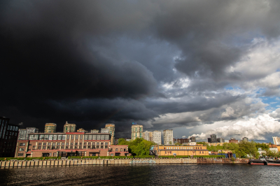 Синоптик Паршина объяснила, почему в Москве установилась прохладная погода