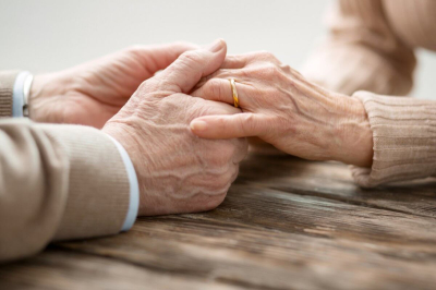 Пожилые супруги совершили двойную эвтаназию в Нидерландах