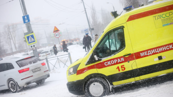 У детской поликлиники в Казани обрушилась крыша 13/02/2026 &ndash;