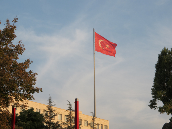 Четин заявил, что граждане РФ покупают жилье в Турции из-за доступных цен