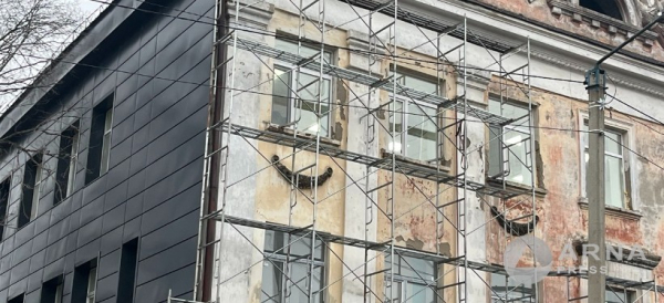 &quot;Это просто обычное здание&quot;: на возмущения семейчан по ремонту военкомата ответили в департаменте по делам обороны