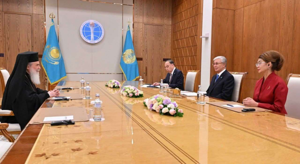 Президент отметил вклад православия в духовную жизнь Казахстана