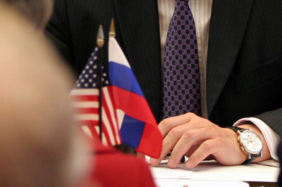 Ушаков: делегация США впервые за несколько лет поучаствует в ПМЭФ