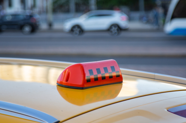 В Татарстане до рекордных значений выросли цены на такси