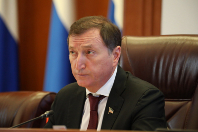Спикер Народного Собрания Заур Аскендеров: Законодатели Дагестана закрепили нормы патриотического воспитания, касающиеся уважения к ветеранам и защиты Отечества