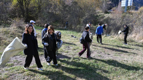 В Алматы привели в порядок ущелье Аюсай в рамках кампании «Жарқын күз»