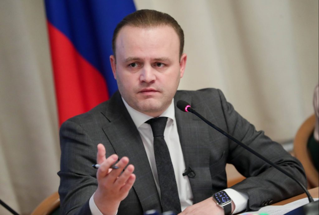 Даванков предложил отменить в России обязательную прописку