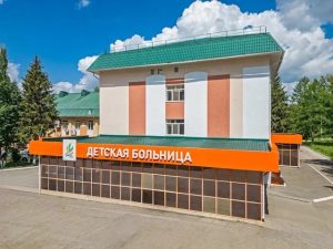 «Счет шел на часы»: в Альметьевске врачи спасли девочку с перекрутом кисты яичника