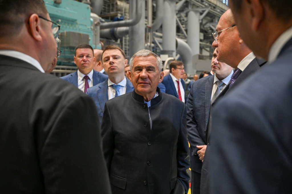Минниханов дал старт отгрузке отечественных компрессоров смешанного хладагента
