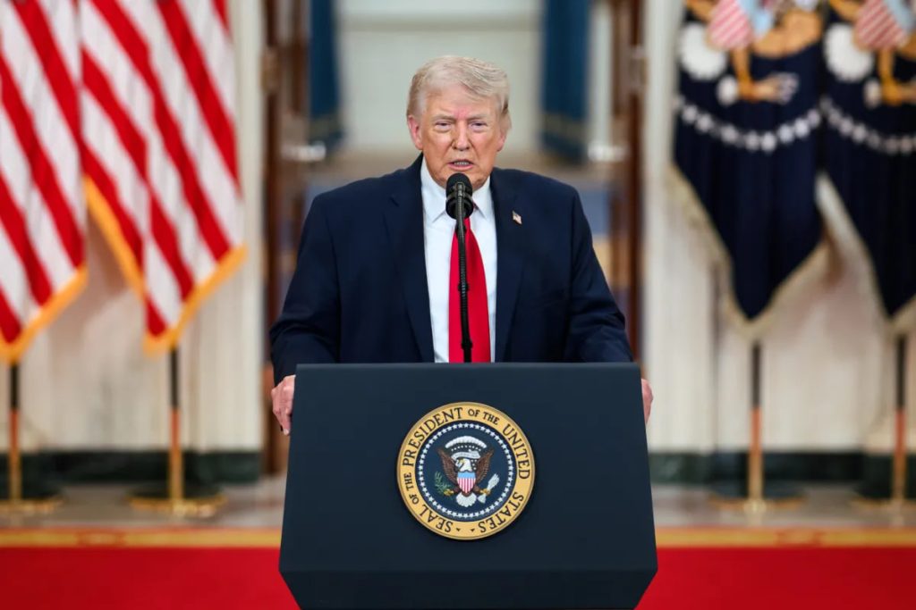Трамп захотел смягчить санкции против России